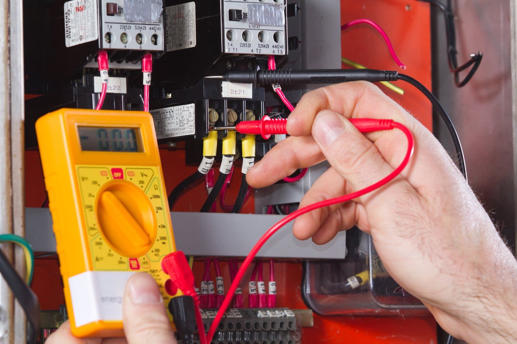 Qu'est-ce qu'un réparateur électroménager et électronique ?